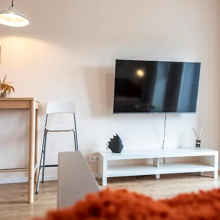 Apartman Sunny New-build Studio, Ac, Direct Tram To Center Pozsony